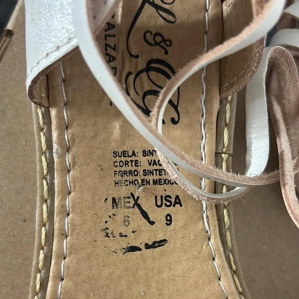 Women's White‎ Embroidered Lace Up Sandals